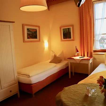 Waltraud Garni Hotel